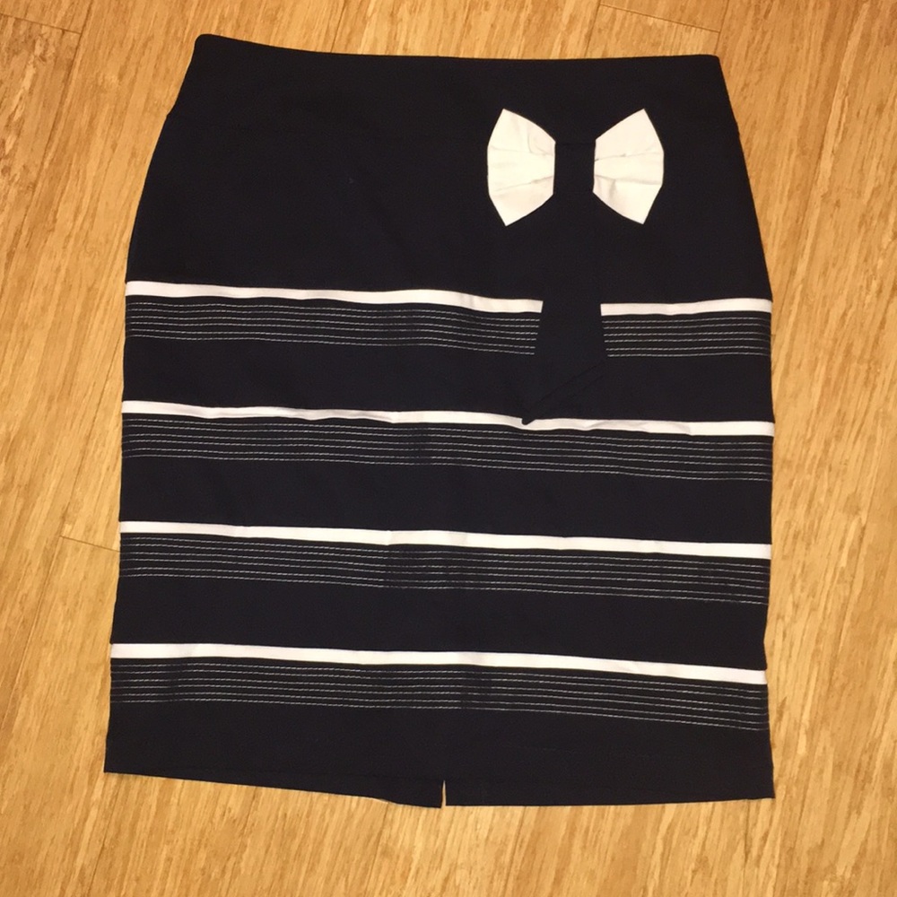 Magic Skirt. Knee length